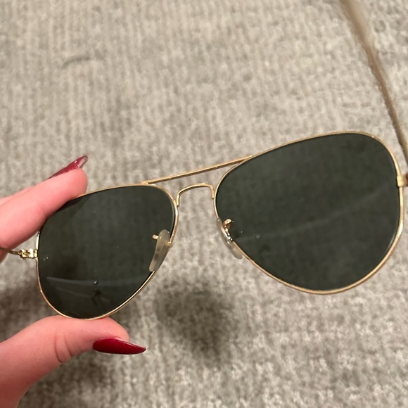 Ray-Ban gold frame aviators _sold - Picture 7 of 7